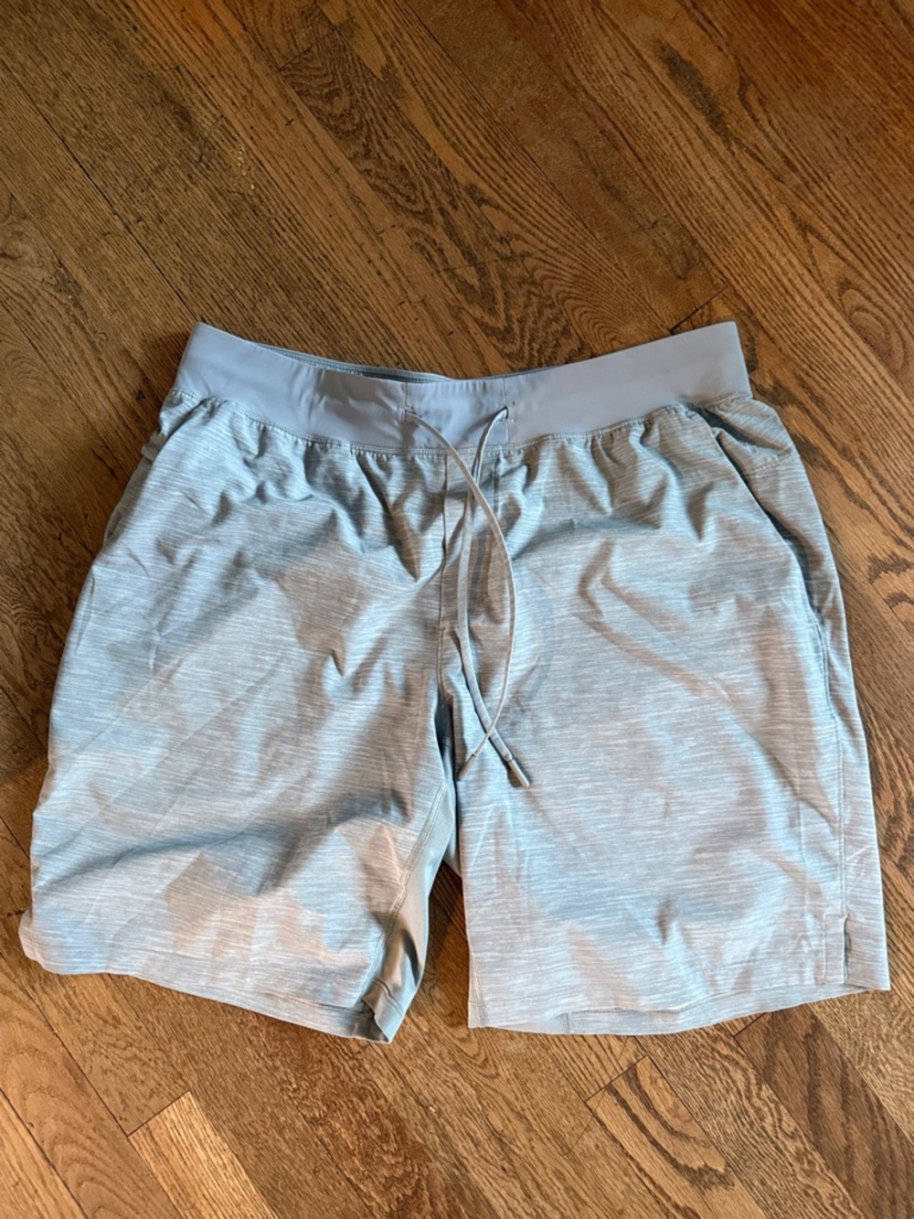 Lululemon Men's Light Gray Athletic Drawstring Shorts Sz XL